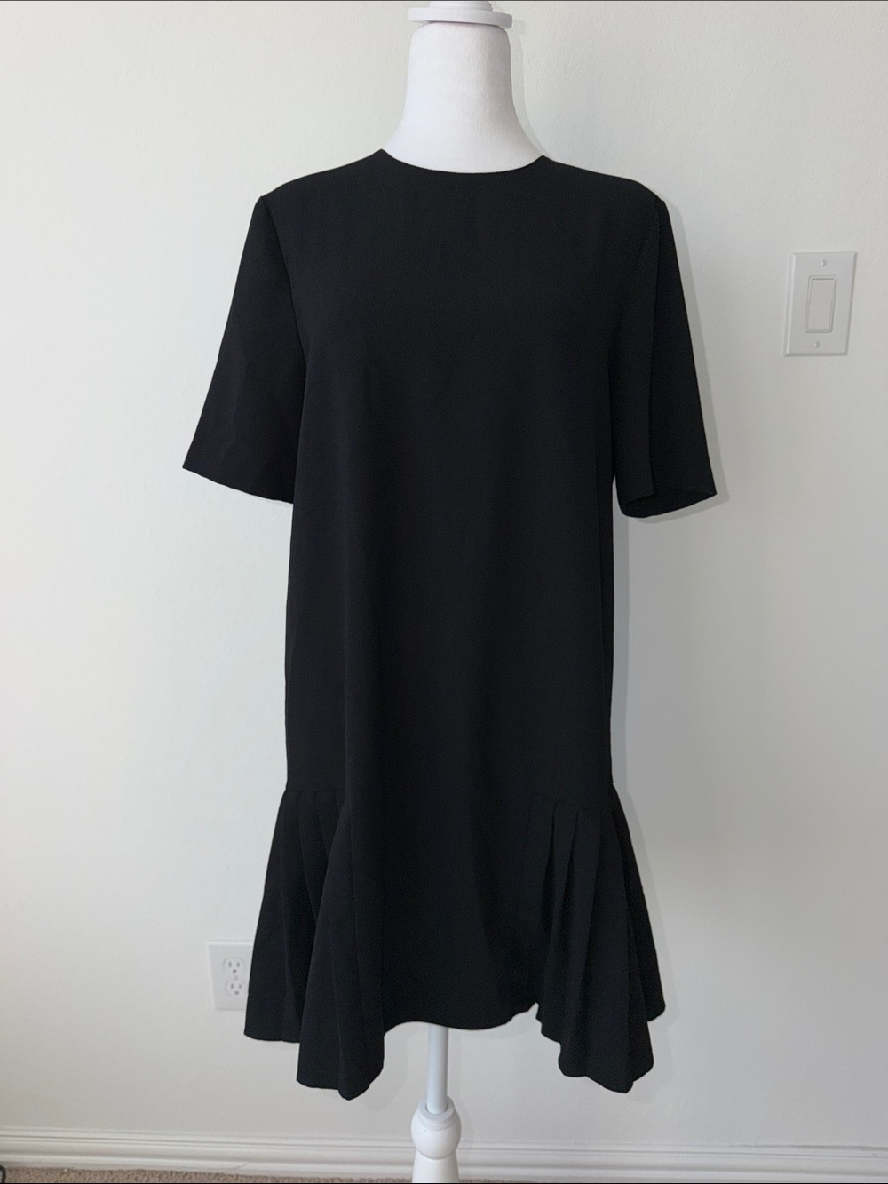 Zara Black Short-Sleeve Drop-Waist Mini Dress